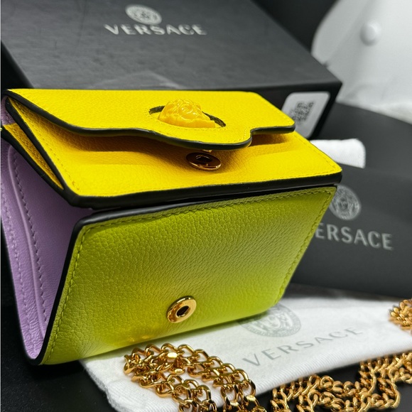 VERSACE Leather Wallet and Chain - Picture 2 of 16
